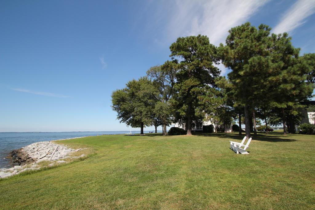 Wades Point Inn On The Bay McDaniel Exterior photo