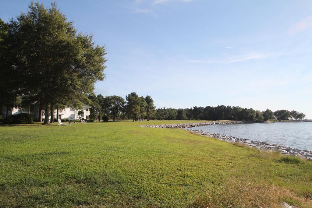 Wades Point Inn On The Bay McDaniel Exterior photo